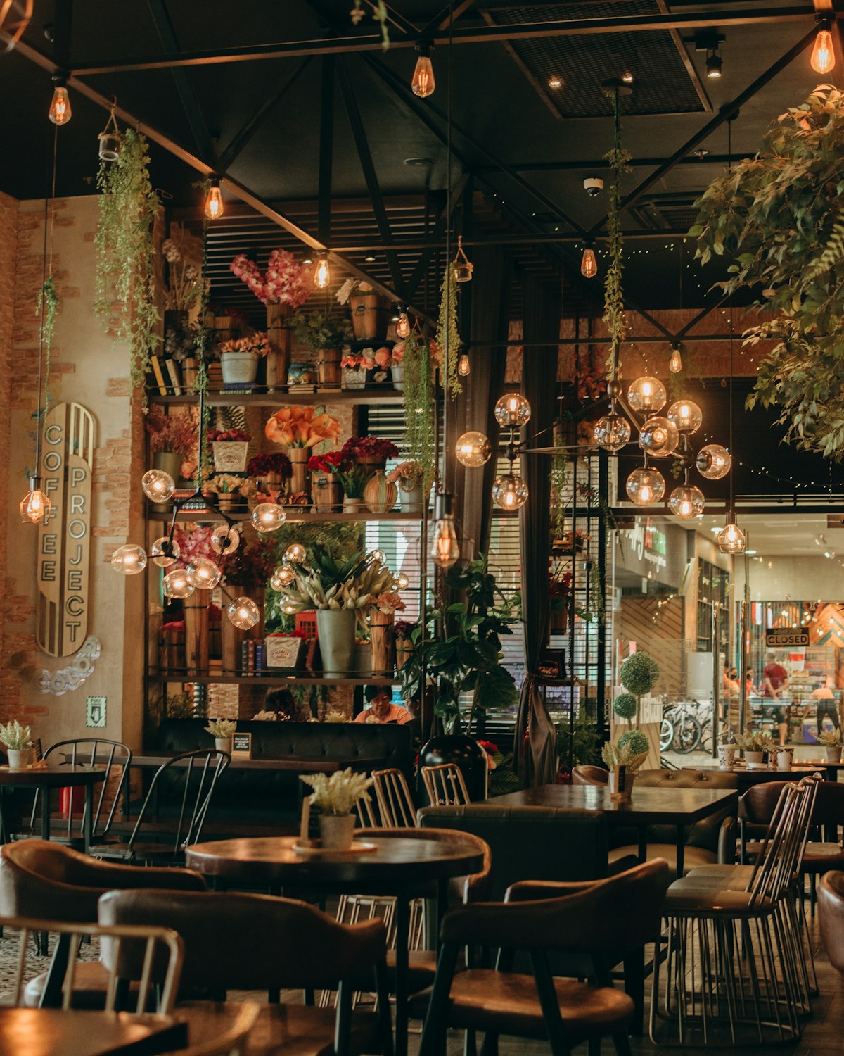 Warm café inspiration, with a place to slow down